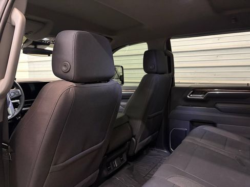 Used 2025 GMC Sierra 3500 SLE w/ SLE Value Package AWD/4WD image 24