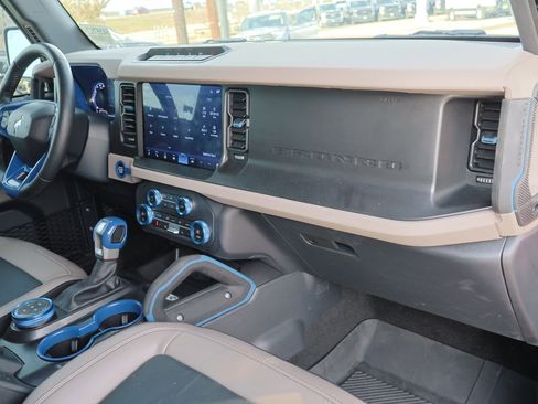 Certified 2023 Ford Bronco Wildtrak image 48