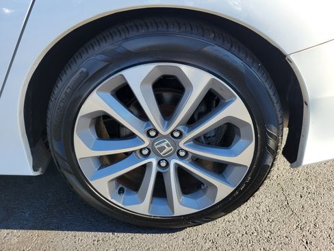 Used 2015 Honda Accord Sport image 34