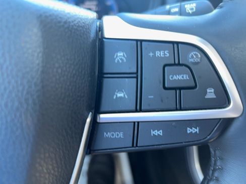 Used 2024 Toyota Grand Highlander AWD image 33