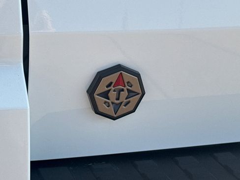 Certified 2025 Toyota 4Runner Trailhunter image 34