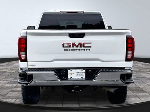 Used 2021 GMC Sierra 3500 4x4 Crew Cab w/ Convenience Package image 4