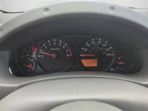 Used 2021 Nissan Frontier SV w/ Midnight Edition Floor Mats image 12