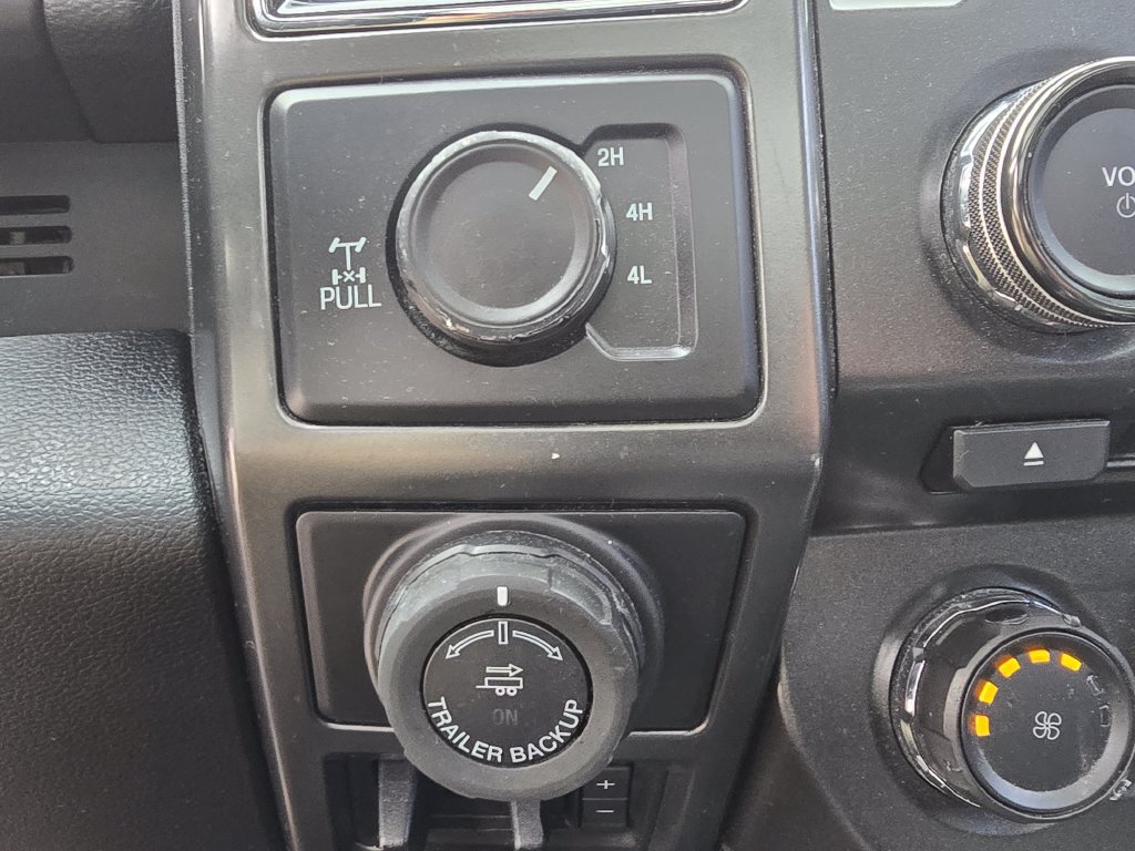 Used 2018 Ford F150 XLT w/ Equipment Group 302A Luxury AWD/4WD image 32
