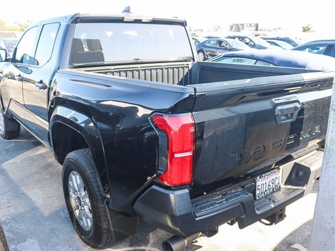 Used 2024 Toyota Tacoma SR RWD image 12