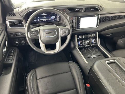 Used 2024 GMC Yukon Denali image 16