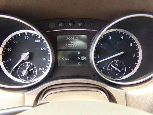 Used 2012 Mercedes-Benz GL 450 4MATIC image 57