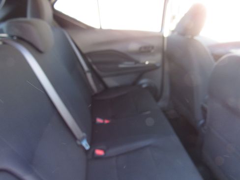 Used 2025 Nissan Kicks Play S image 11