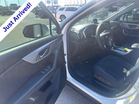 Used 2023 Chevrolet Blazer LT w/ LPO, Floor Liner Package FWD image 10