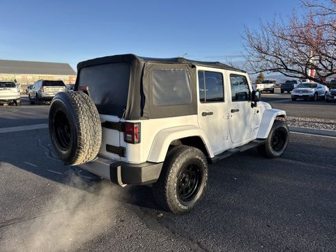 Used 2012 Jeep Wrangler Unlimited Sahara w/ Connectivity Group image 6