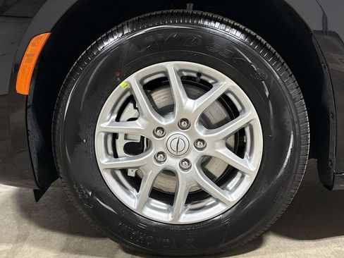 New 2026 Chrysler Pacifica Select FWD image 25