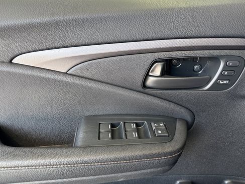 Used 2023 Honda Passport TrailSport image 10