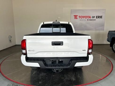 Certified 2023 Toyota Tacoma SR AWD/4WD image 5