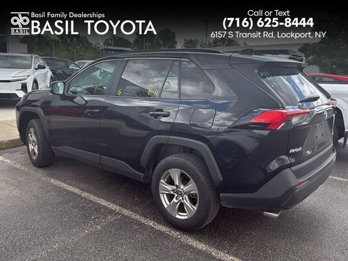 Used 2025 Toyota RAV4 XLE AWD/4WD image 1