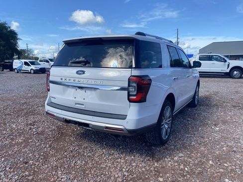 Used 2022 Ford Expedition Limited AWD/4WD image 4
