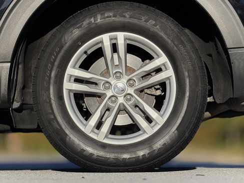 Used 2020 Ford Explorer XLT image 20