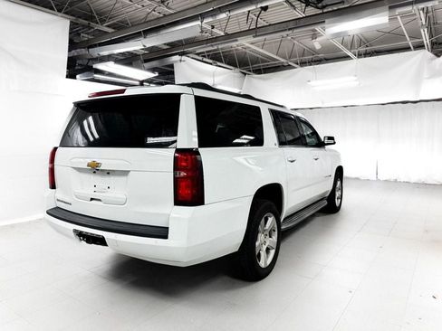 Used 2015 Chevrolet Suburban LT image 6