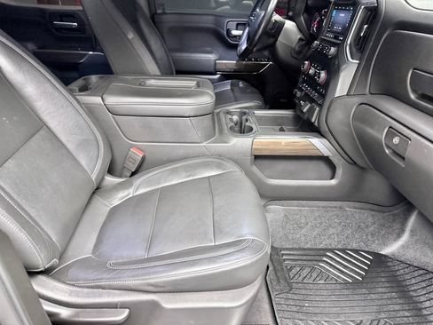 Used 2020 Chevrolet Silverado 1500 LT Trail Boss AWD/4WD image 12