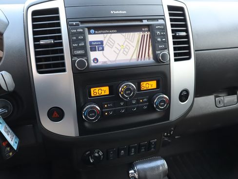 Used 2019 Nissan Frontier PRO-4X w/ Pro-4x Luxury Package AWD/4WD image 9