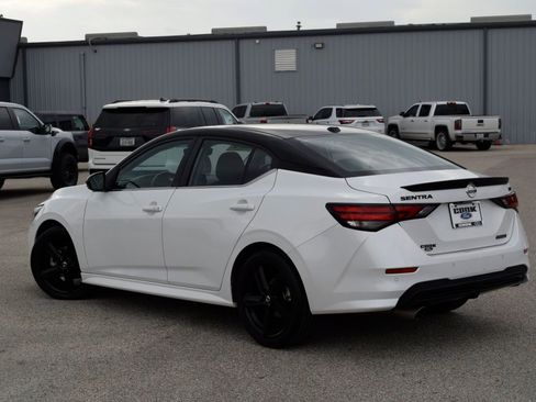 Used 2023 Nissan Sentra SR w/ Midnight Edition Package image 8