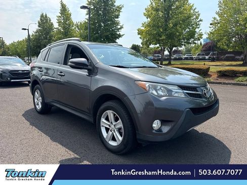 Used 2013 Toyota RAV4 XLE FWD image 1