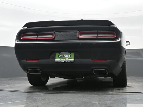 Used 2022 Dodge Challenger R/T w/ Blacktop Package image 27