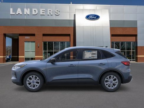 New 2025 Ford Escape Active image 3