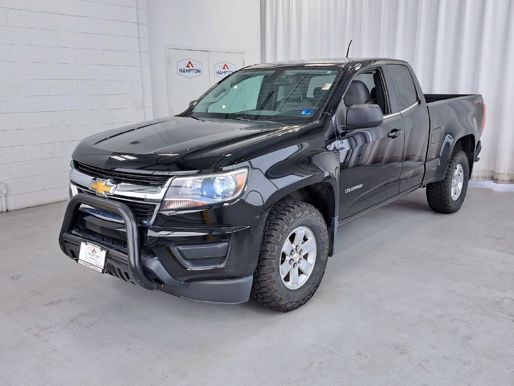 Used 2016 Chevrolet Colorado W/T w/ WT Convenience Package AWD/4WD image 2