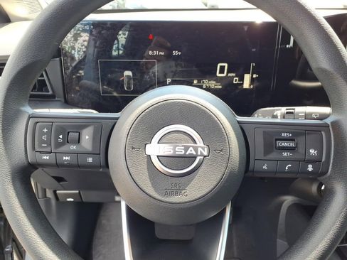 Used 2025 Nissan Kicks S AWD/4WD image 5