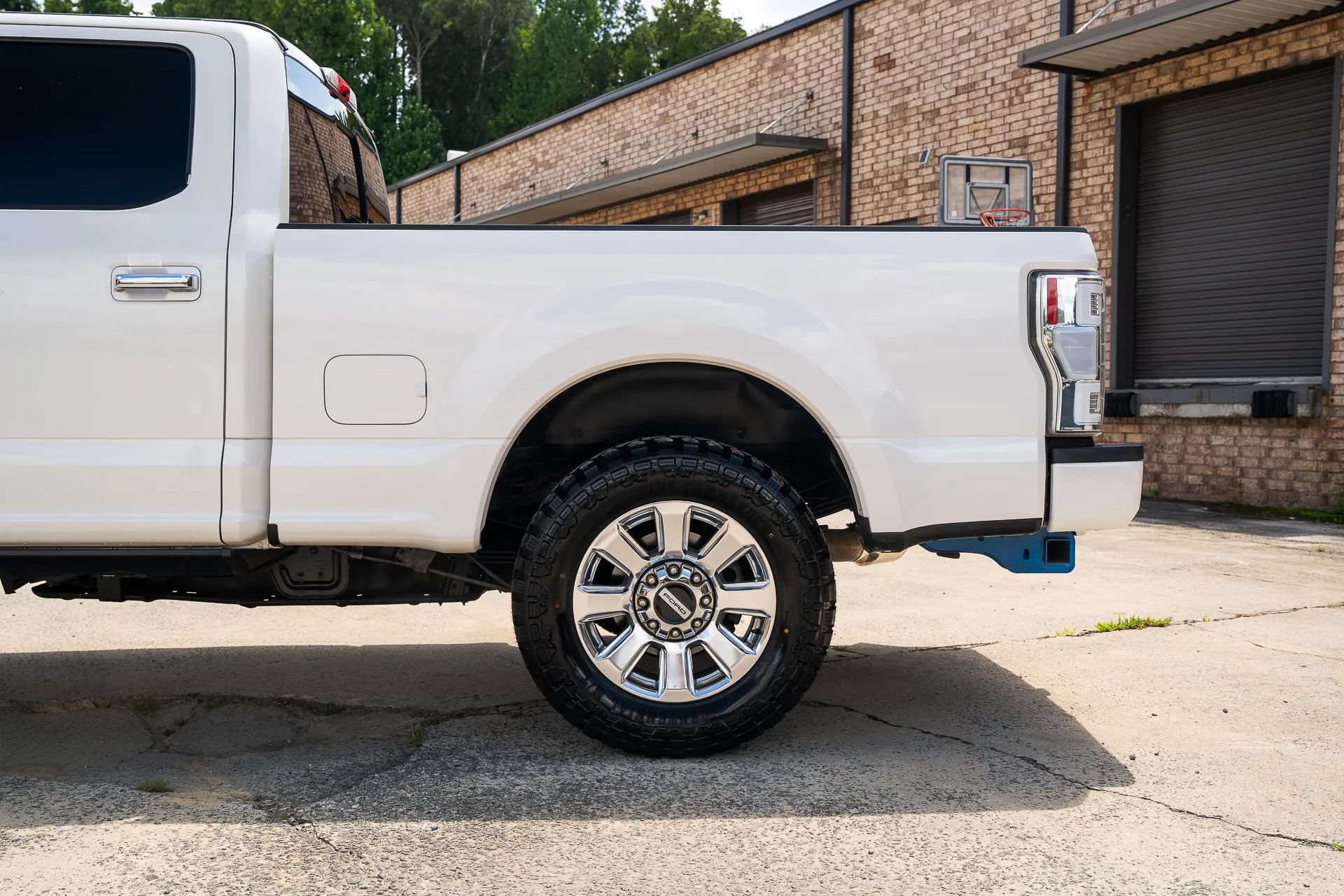 Used 2019 Ford F350 Lariat w/ Lariat Value Package AWD/4WD image 5