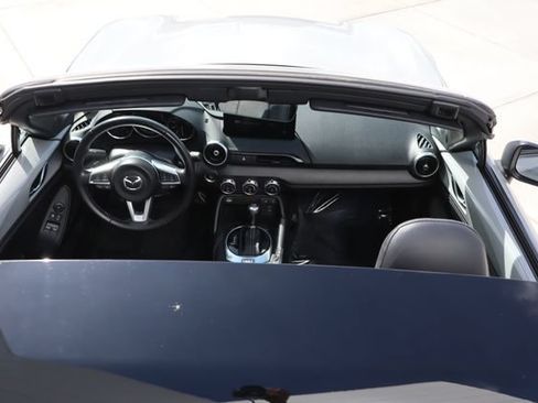Used 2025 MAZDA MX-5 Miata RF Grand Touring RWD image 36