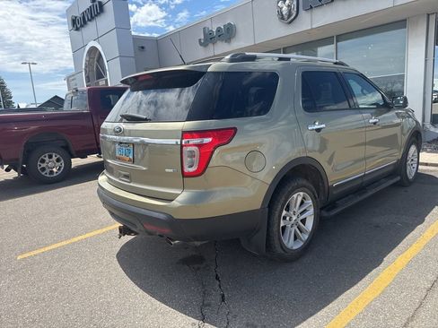 Used 2013 Ford Explorer XLT AWD/4WD image 7