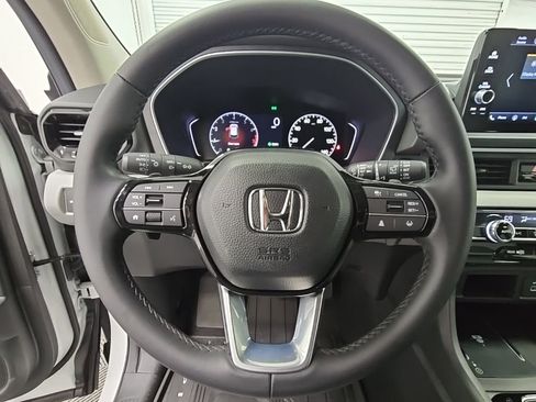 Used 2025 Honda Pilot EX-L image 25