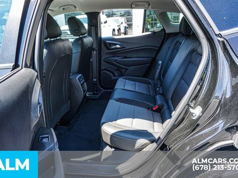 Used 2025 Chevrolet Trax LT FWD image 20