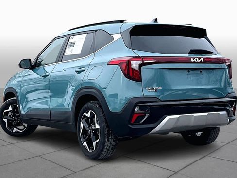 Used 2024 Kia Seltos EX image 11