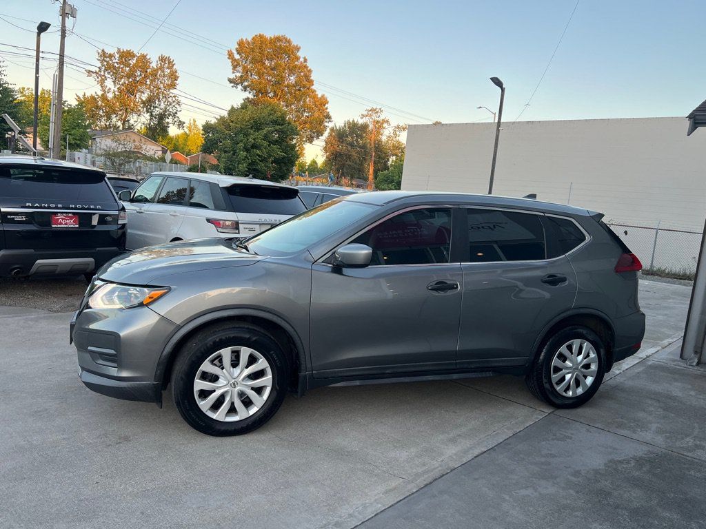 Used 2018 Nissan Rogue S FWD image 4