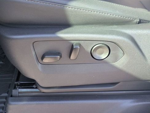 New 2026 Chevrolet Silverado 1500 LTZ w/ LTZ Premium Package image 13