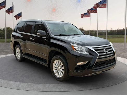 Used 2018 Lexus GX 460 Premium w/ Premium Package AWD/4WD image 2