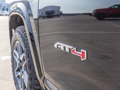 New 2026 GMC Terrain AT4 w/ Technology Package II image 30