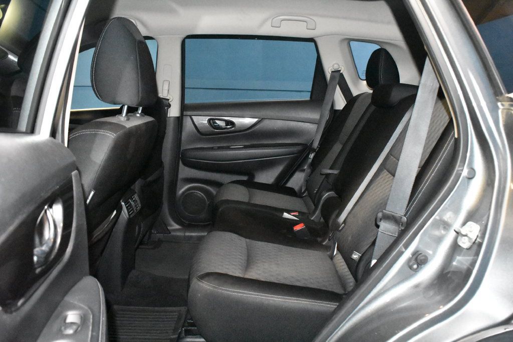 Used 2019 Nissan Rogue SV FWD image 19