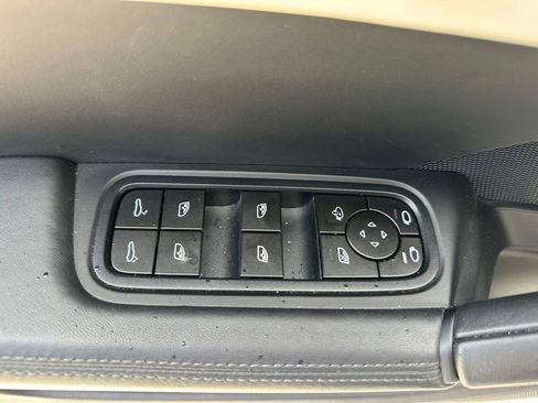 Certified 2024 Porsche Cayenne AWD/4WD image 17