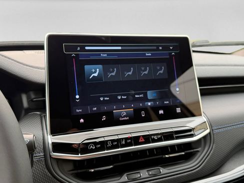 New 2026 Jeep Compass Limited AWD/4WD image 23