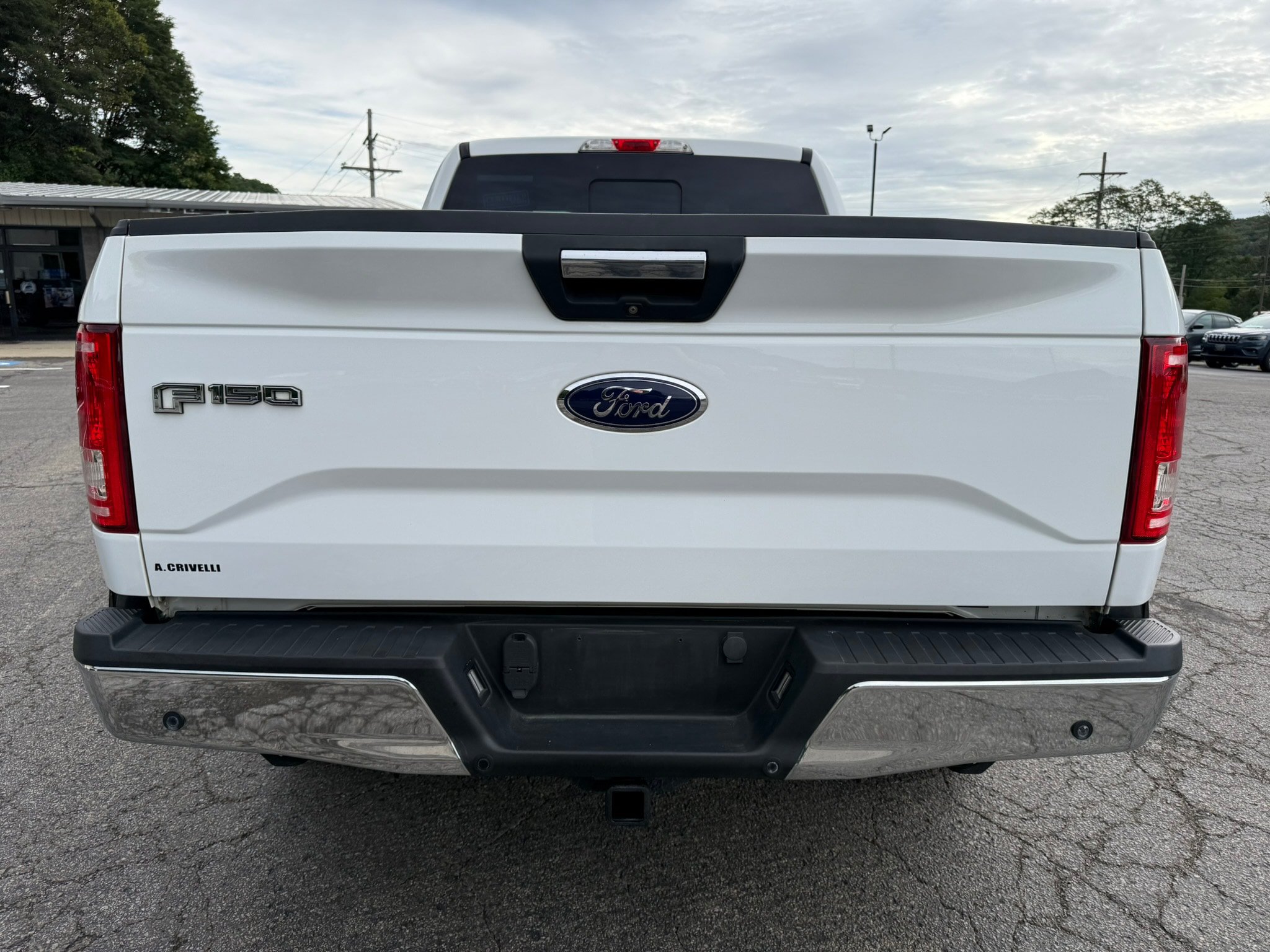 Used 2015 Ford F150 XLT w/ Equipment Group 302A Luxury AWD/4WD image 4