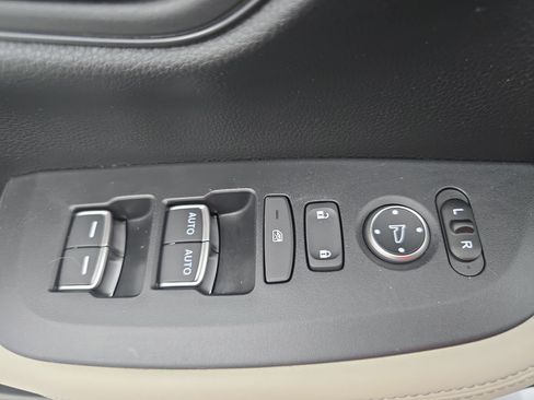 Used 2024 Honda HR-V EX-L image 29