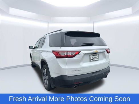 Used 2019 Chevrolet Traverse LT w/ LT Premium Package FWD image 5
