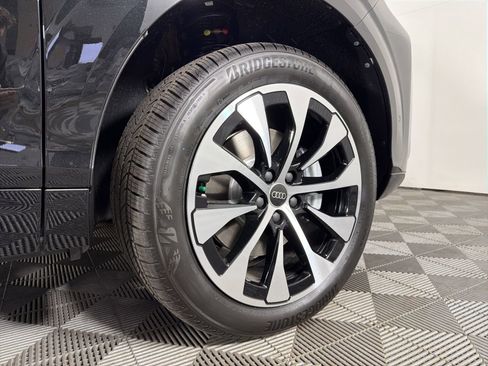 New 2026 Audi Q3 quattro 2.0T image 9