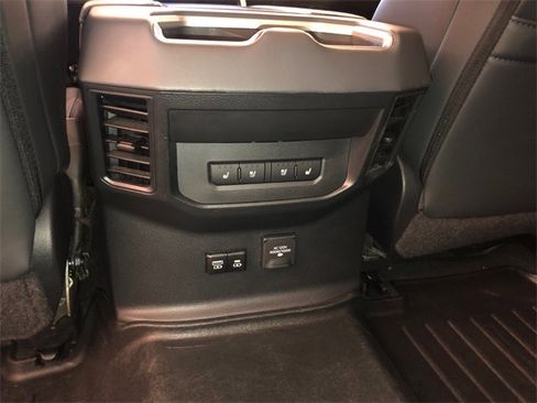 Used 2024 Toyota Tundra Platinum image 30