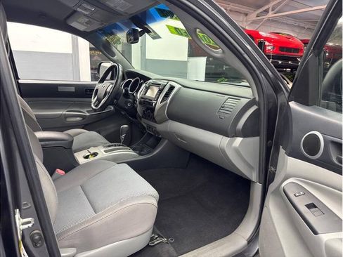 Used 2013 Toyota Tacoma 4x4 Double Cab w/ TRD Off-Road Pkg image 19