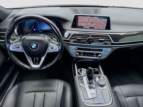 Used 2019 BMW 740i w/ M Sport Package RWD image 15