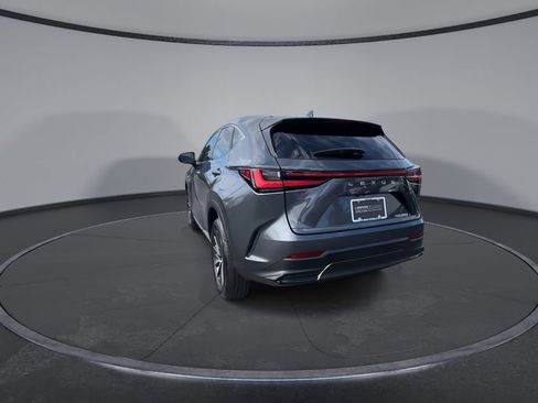 Used 2025 Lexus NX 250 FWD w/ Towing Package (2000 Lbs) image 7